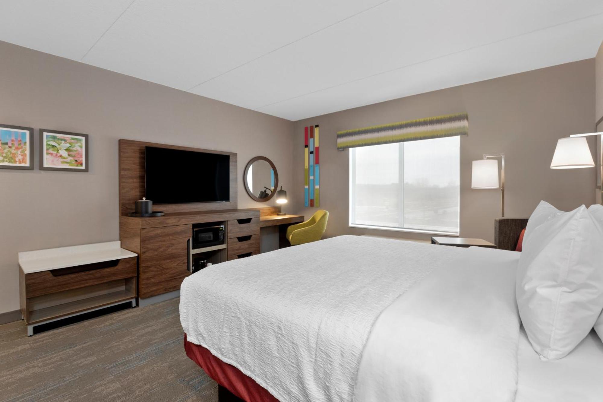 Hampton Inn By Hilton Cornwall Eksteriør bilde